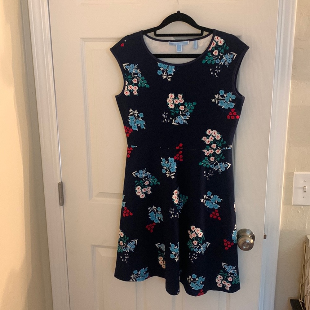 New w/out tags Draper James Dress. Cute and comfortable!